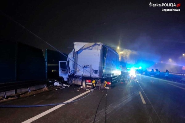 В Польше столкнулись сразу пять фур – погиб водитель-белорус В Польше столкнулись сразу пять фур – погиб водитель-белорус